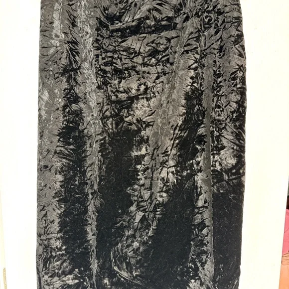 Genuine Valentino gorgeous velvet skirt - Picture 4 of 4